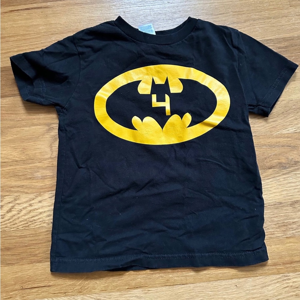 Rabbit Skins Batman short sleeve t shirt-size 5/6 boys Batman 4 ever